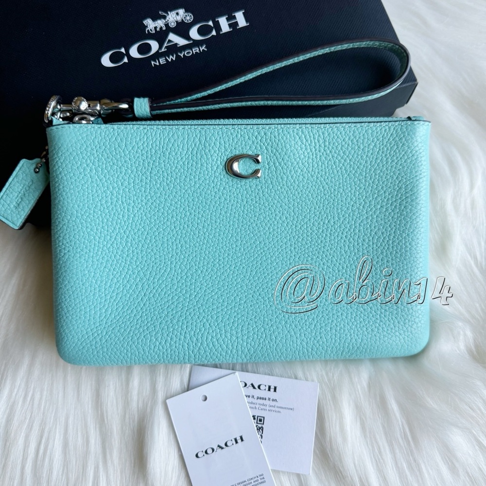 NWT Coach Leather Wristlet Color Faded Blue - Picture 4 of 4